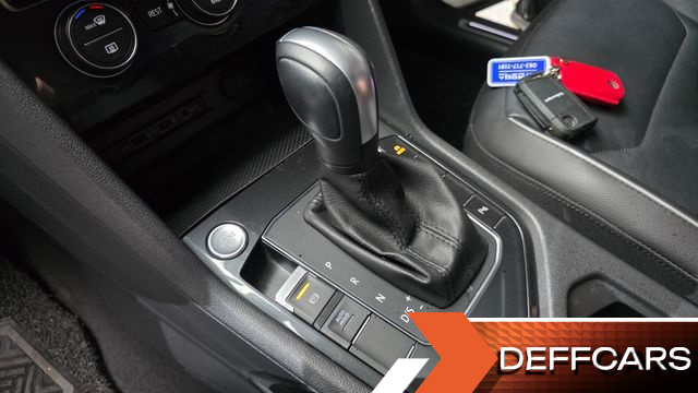 Volkswagen TIGUAN 2.0 TDI Premium купить на сайте DeffCars