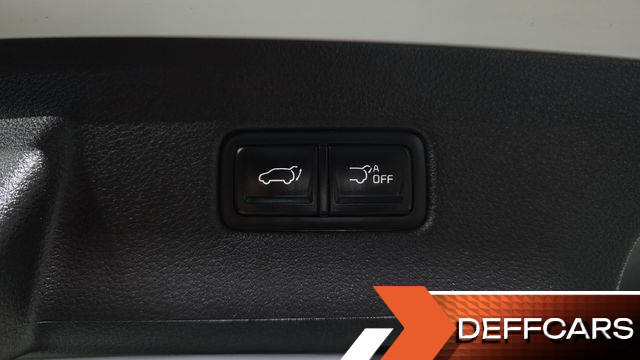 Kia CARNIVAL 9-Seater Signature купить на сайте DeffCars