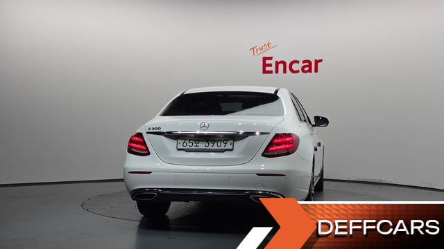 Mercedes E-CLASS E300 Avantgarde купить на сайте DeffCars