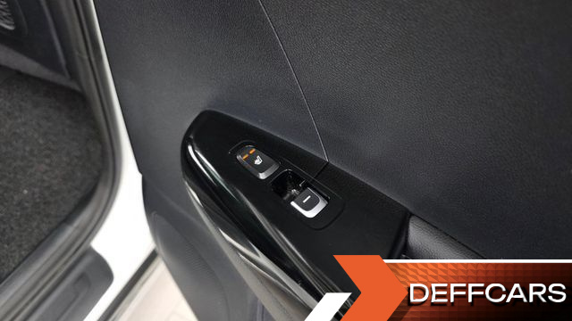 Kia SPORTAGE Gasoline Signature купить на сайте DeffCars