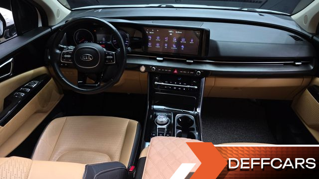 Kia CARNIVAL 7-Seater Noblesse купить на сайте DeffCars