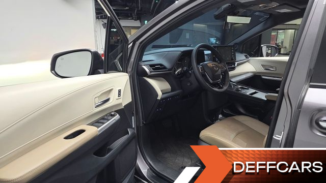 Toyota SIENNA 2.5 Hybrid AWD купить на сайте DeffCars