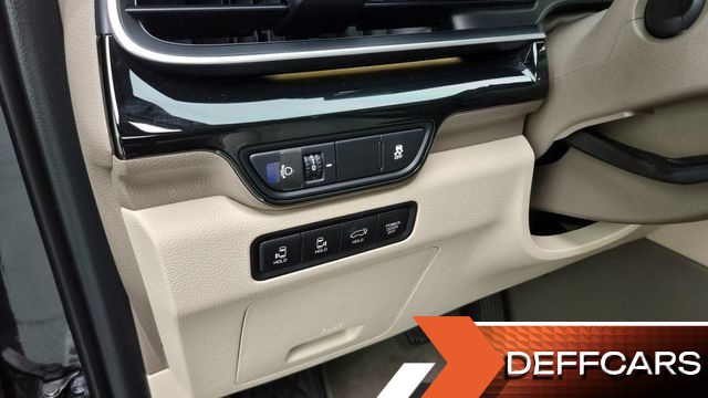 Kia CARNIVAL HEV 9seater Gravity купить на сайте DeffCars