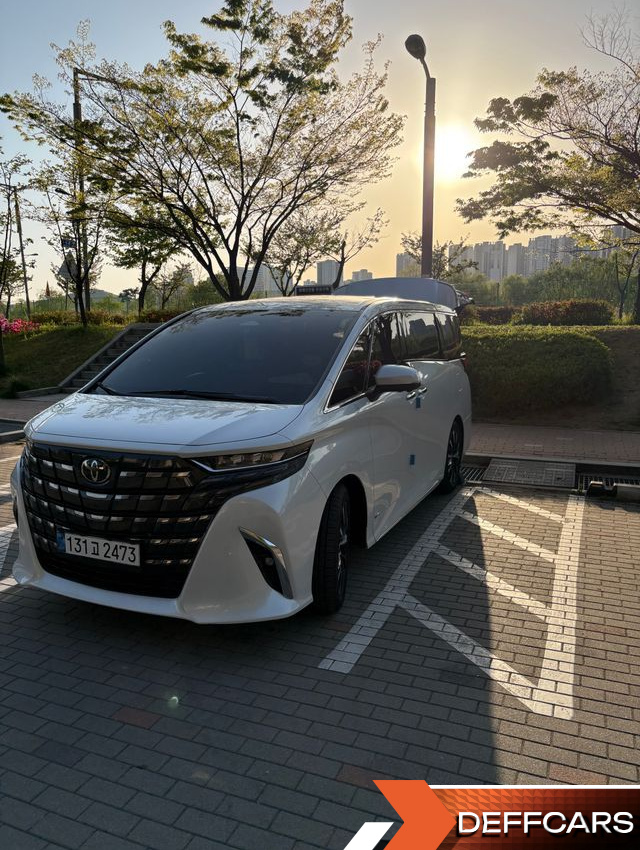 Toyota ALPHARD 2.5 HEV Executive AWD купить на сайте DeffCars