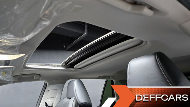 Toyota RAV4 2.5 2WD Hybrid XLE купить на сайте DeffCars