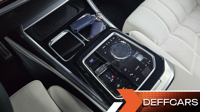 BMW I7 M70 xDrive M Performance купить на сайте DeffCars