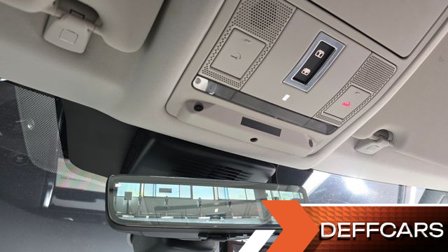 Land Rover DISCOVERY SPORT D180 S купить на сайте DeffCars