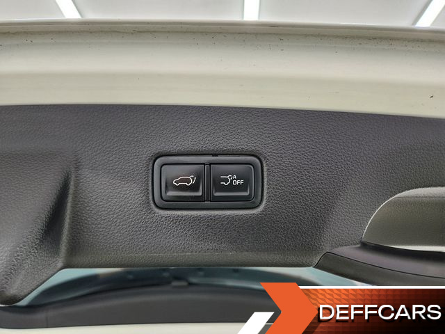 Kia CARNIVAL 9-Seater Signature купить на сайте DeffCars