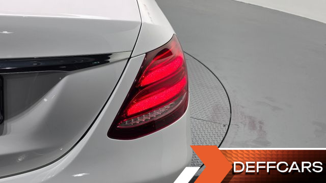 Mercedes E-CLASS E300 Avantgarde купить на сайте DeffCars