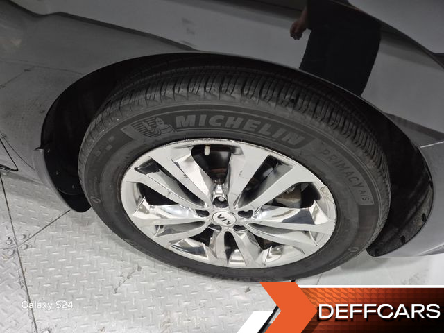 Kia CARNIVAL 7-seater Limousine VIP купить на сайте DeffCars