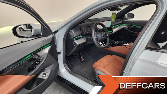 BMW 5-SERIES 530i xDrive M Sport купить на сайте DeffCars
