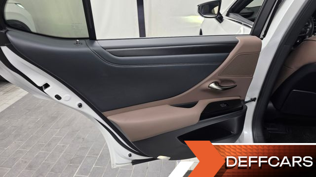Lexus ES Luxury Plus купить на сайте DeffCars