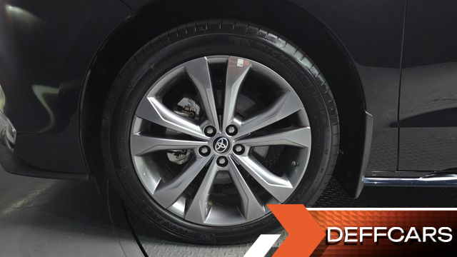 Toyota SIENNA 2.5 Hybrid 2WD купить на сайте DeffCars