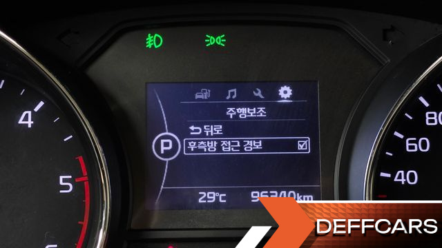 Kia CARNIVAL 9-seater Hi-Limousine Prestige High roof купить на сайте DeffCars