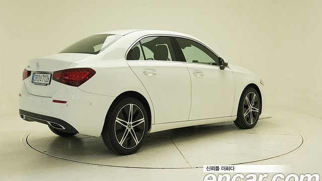 Mercedes A-CLASS A220 Sedan купить на сайте DeffCars