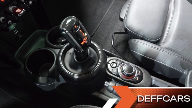 Mini COOPER 5Door Classic Third Generation купить на сайте DeffCars