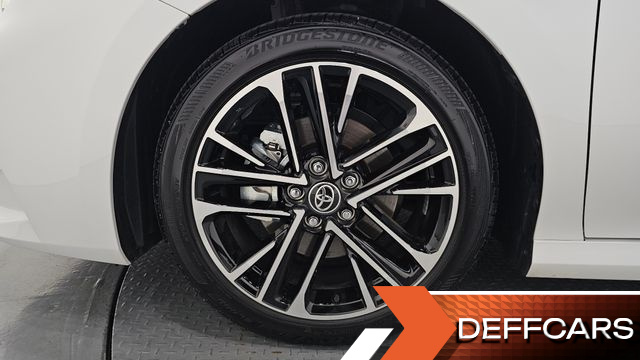 Toyota CAMRY 2.5 XLE Hybrid купить на сайте DeffCars
