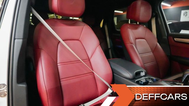 Porsche CAYENNE 3.0 PLATINUM EDITION купить на сайте DeffCars