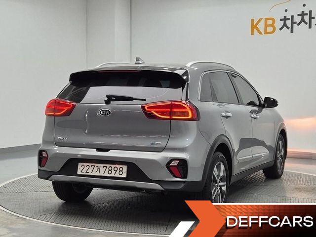 Kia NIRO 1.6 HEV Prestige купить на сайте DeffCars