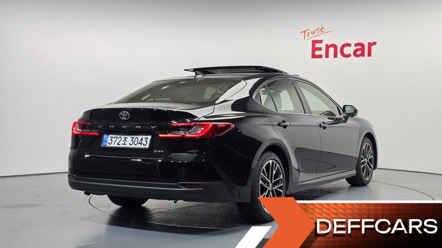 Toyota CAMRY 2.5 XLE Premium Hybrid купить на сайте DeffCars