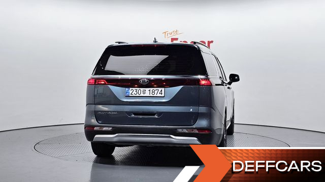 Kia CARNIVAL 9-Seater Noblesse купить на сайте DeffCars