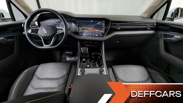 Volkswagen TOUAREG 3.0 TDI Prestige купить на сайте DeffCars