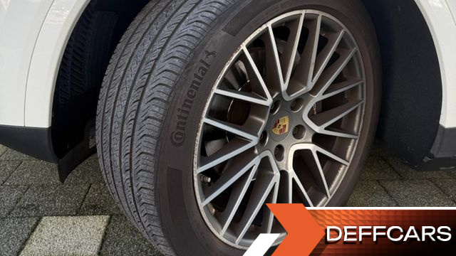 Porsche CAYENNE 3.0 PLATINUM EDITION купить на сайте DeffCars