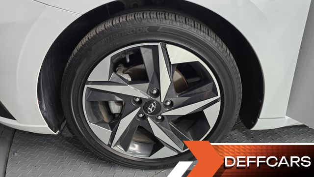 Hyundai AVANTE 1.6 Inspiration купить на сайте DeffCars