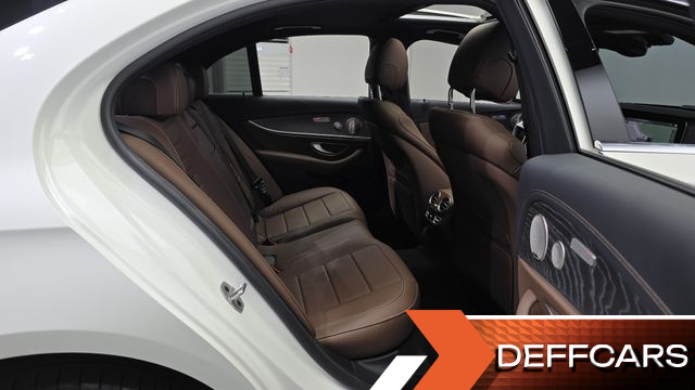 Mercedes E-CLASS E350 4MATIC Exclusive купить на сайте DeffCars