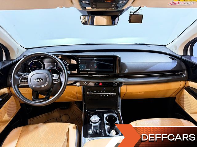 Kia CARNIVAL 9-Seater Noblesse купить на сайте DeffCars