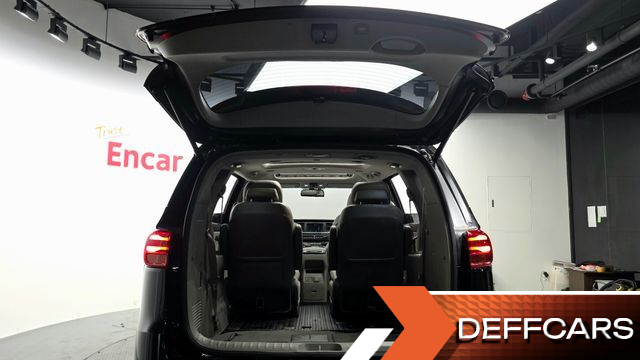 Kia CARNIVAL Gasoline 7-Seater Limousine President купить на сайте DeffCars
