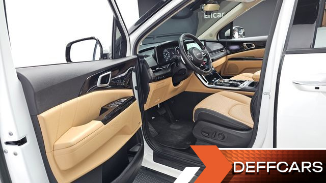 Kia CARNIVAL Gasoline 9-Seater Signature купить на сайте DeffCars