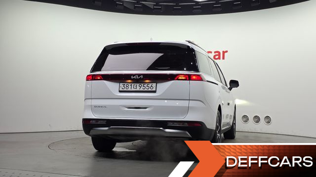 Kia CARNIVAL Gasoline 9-Seater Signature купить на сайте DeffCars