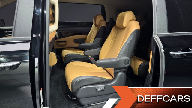 Kia CARNIVAL 9-Seater Prestige купить на сайте DeffCars