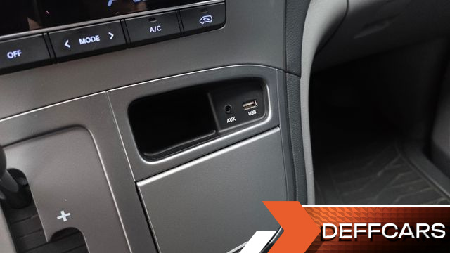 Hyundai STAREX Urban 9-Seater Premium Spicial купить на сайте DeffCars