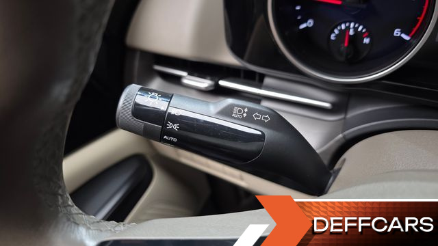 Kia CARNIVAL 9-Seater Prestige купить на сайте DeffCars