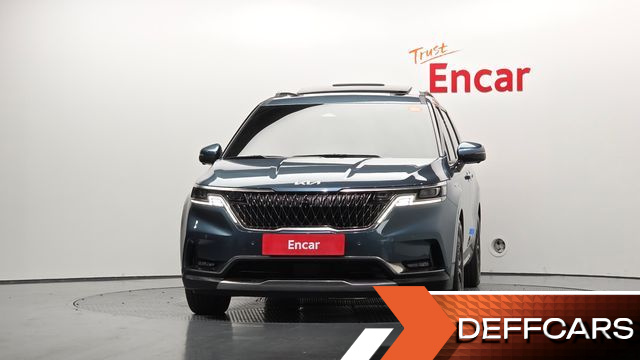 Kia CARNIVAL 7-Seater Signature купить на сайте DeffCars