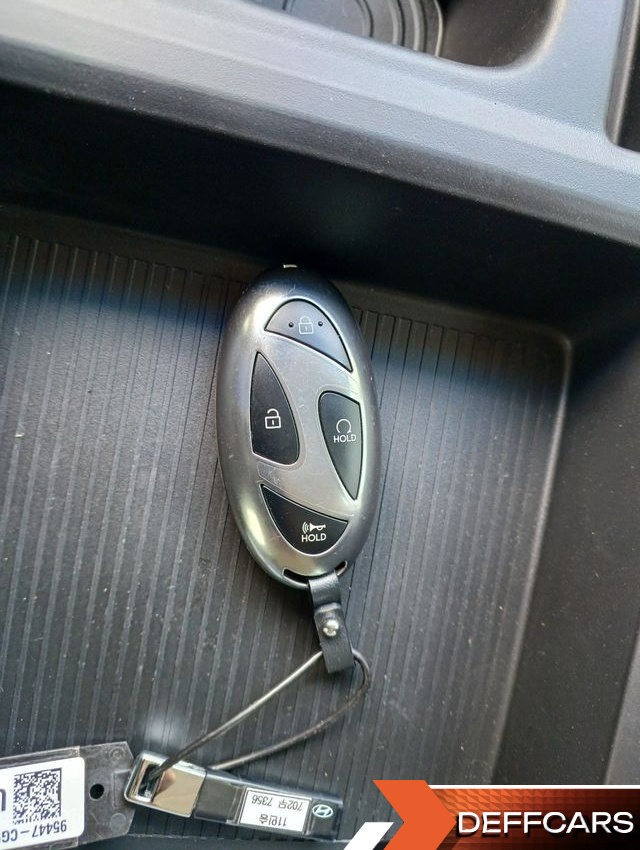 Hyundai STARIA Tourer 11-Seater Modern купить на сайте DeffCars