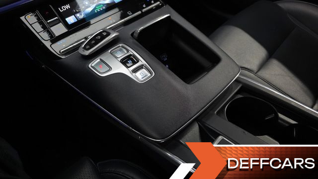 Hyundai GRANDEUR 2.5 Premium Choice купить на сайте DeffCars