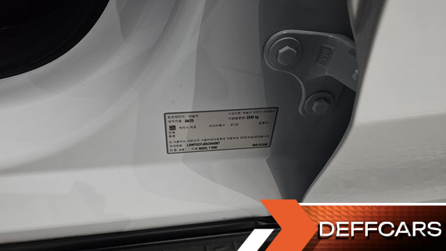 Tesla MODEL Y RWD купить на сайте DeffCars