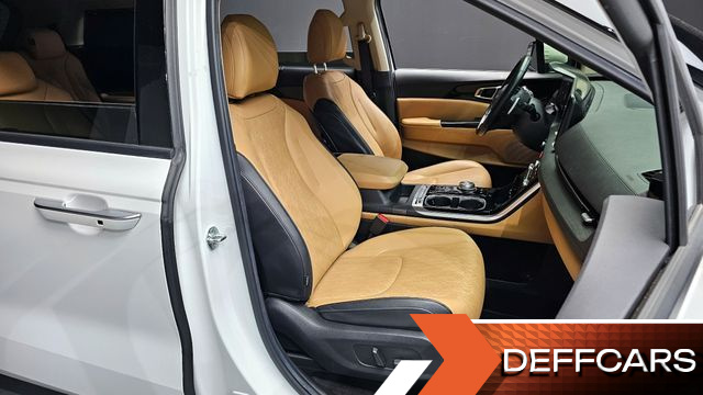 Kia CARNIVAL 9-Seater Noblesse купить на сайте DeffCars