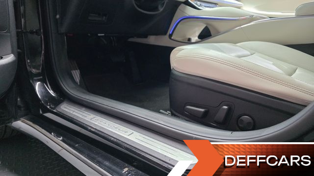 Hyundai GRANDEUR Le Blanc купить на сайте DeffCars
