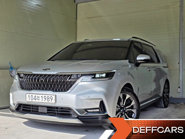 Kia CARNIVAL 9-Seater Signature купить на сайте DeffCars