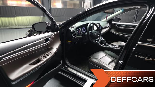 Hyundai GRANDEUR 2.4 Exclusive Special купить на сайте DeffCars