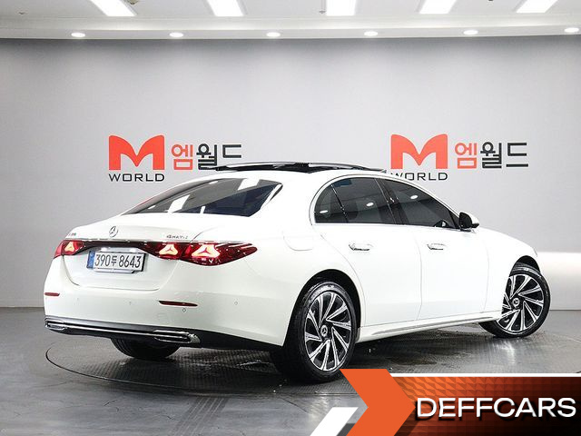 Mercedes E-CLASS E300 4MATIC Exclusive купить на сайте DeffCars