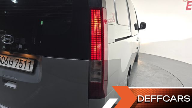 Hyundai STARIA Cargo 5-Seater Modern купить на сайте DeffCars
