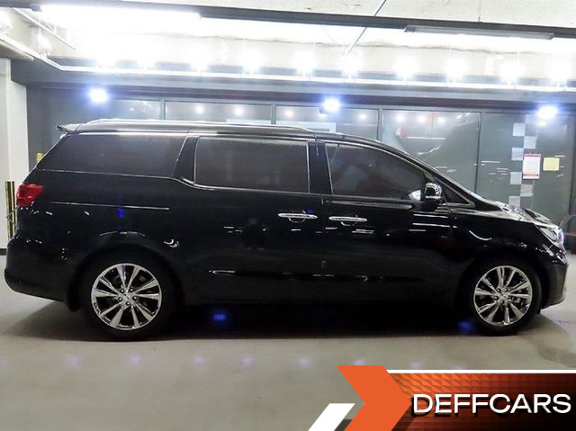 Kia CARNIVAL Gasoline 7-Seater Limousine President купить на сайте DeffCars