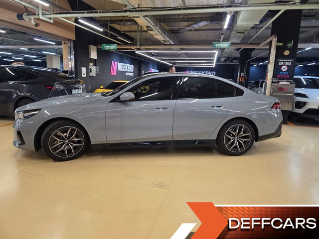 BMW 5-SERIES 523d xDrive M Sport купить на сайте DeffCars