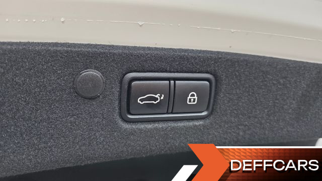 Hyundai GRANDEUR 3.3 Calligraphy купить на сайте DeffCars