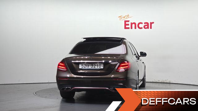Mercedes E-CLASS E43 AMG 4MATIC купить на сайте DeffCars